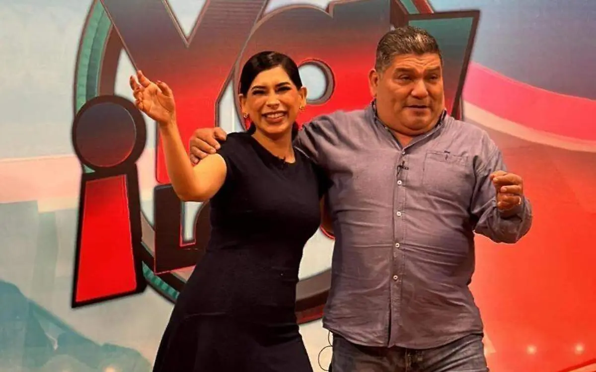 Conductora presenta homenaje en video a Julio Alatorre
