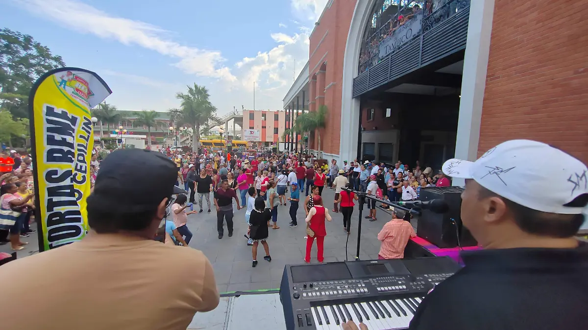 Se arma el Festival de la Wewa en Tampico: un megabaile frente al mercado municipal