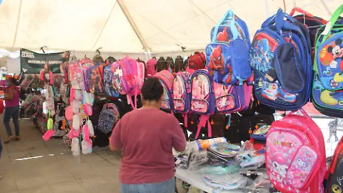 Los padres de familia tendrán acceso a útiles escolares, mochilas y uniformes para sus hijos con atractivos descuentos.
