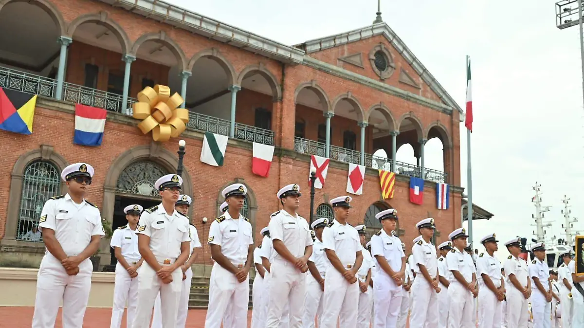 Durante el evento protocolario se llevó a cabo la lectura de un poema "Tampico de mi amor"
