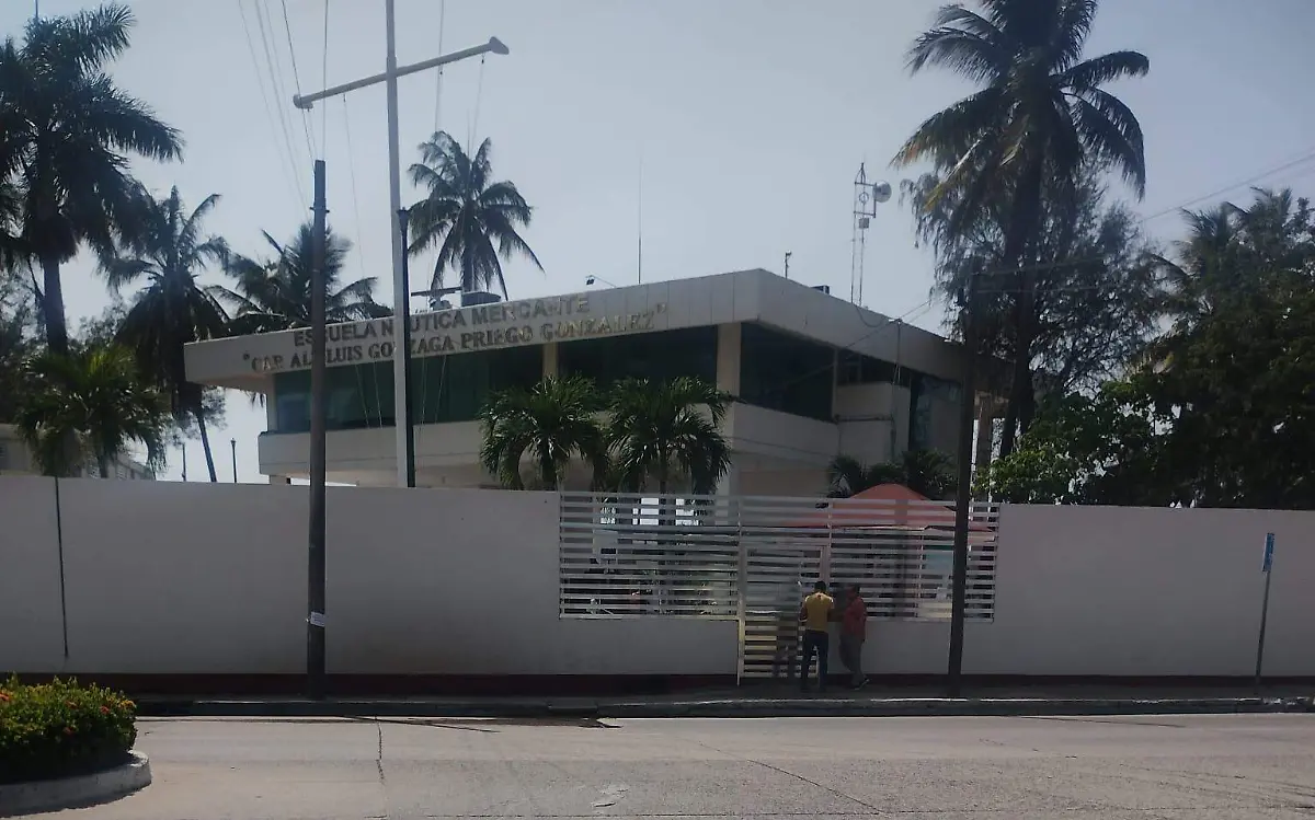 Solicitarán a las autoridades locales un frente para que no “desaparezca” la Escuela Náutica de Tampico Paulo Monsiváis (3)