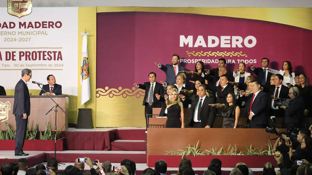 Erasmo González rinde protesta como alcalde de Ciudad Madero: promete prosperidad y desarrollo