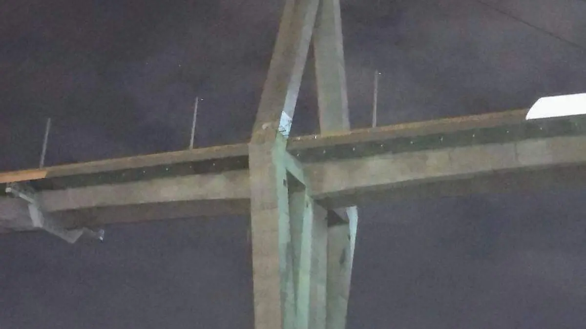 Cientos de personas cruzan este puente diariamente, generando una economía regional entre Tamaulipas y Veracruz 