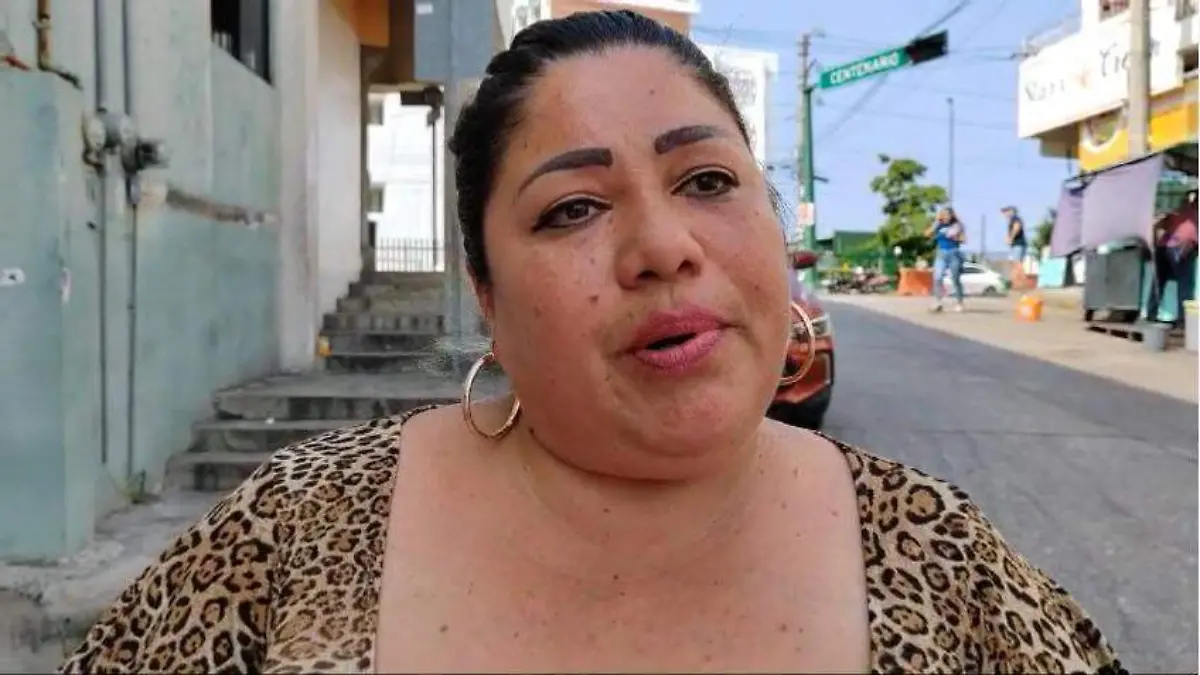 La madre de la joven agradeció a la amiga por intentar defenderla