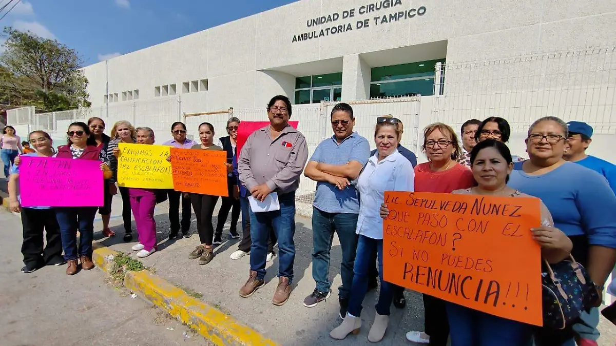 Protesta personal sindical en hospital Canseco de Tampico