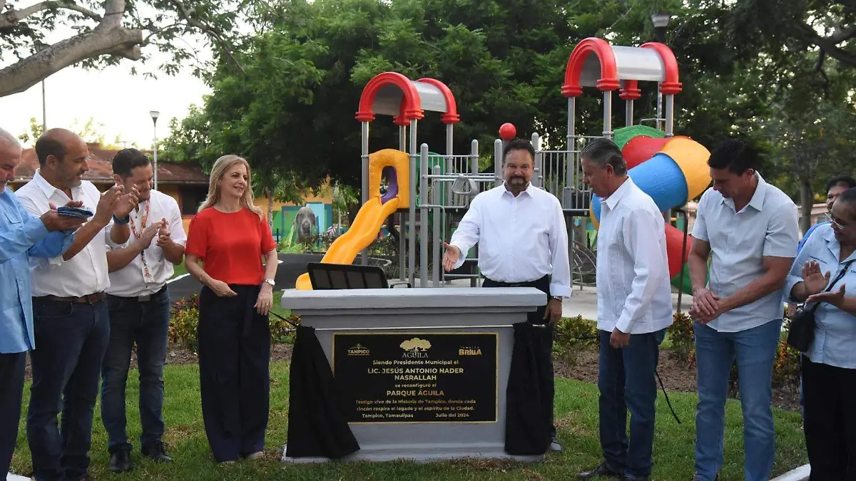 Jesús Nader, presidente municipal, durante la reinaguración del lugar