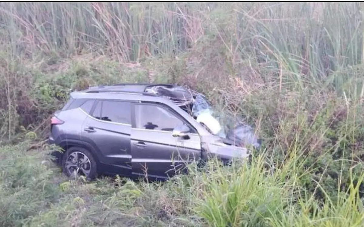 Choca con caballo y queda lesionada en carretera de El Mante 