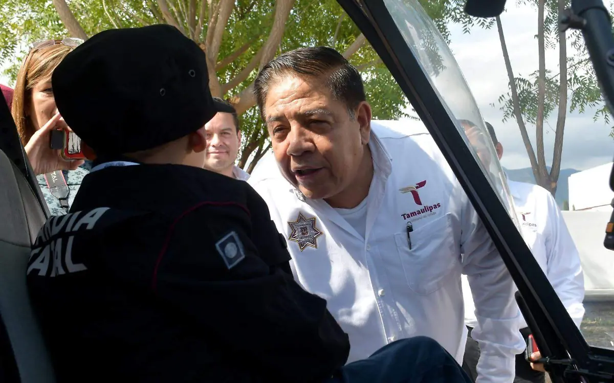 Guardia estatal cumple sueño al pequeño Cristo en Tamaulipas 