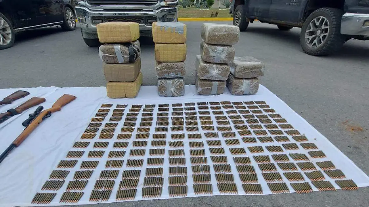 Incautan en Tamaulipas armas y vehículos blindados 