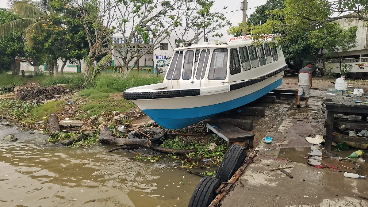 Afirman que la Virgen de San Juan de Los Lagos se aferra a permanecer en uno de los botes del Paso del Humo