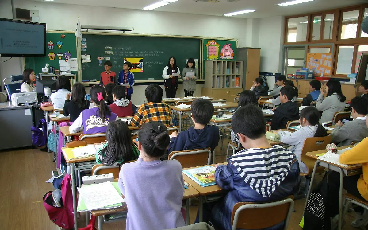 school-class-401519_1920