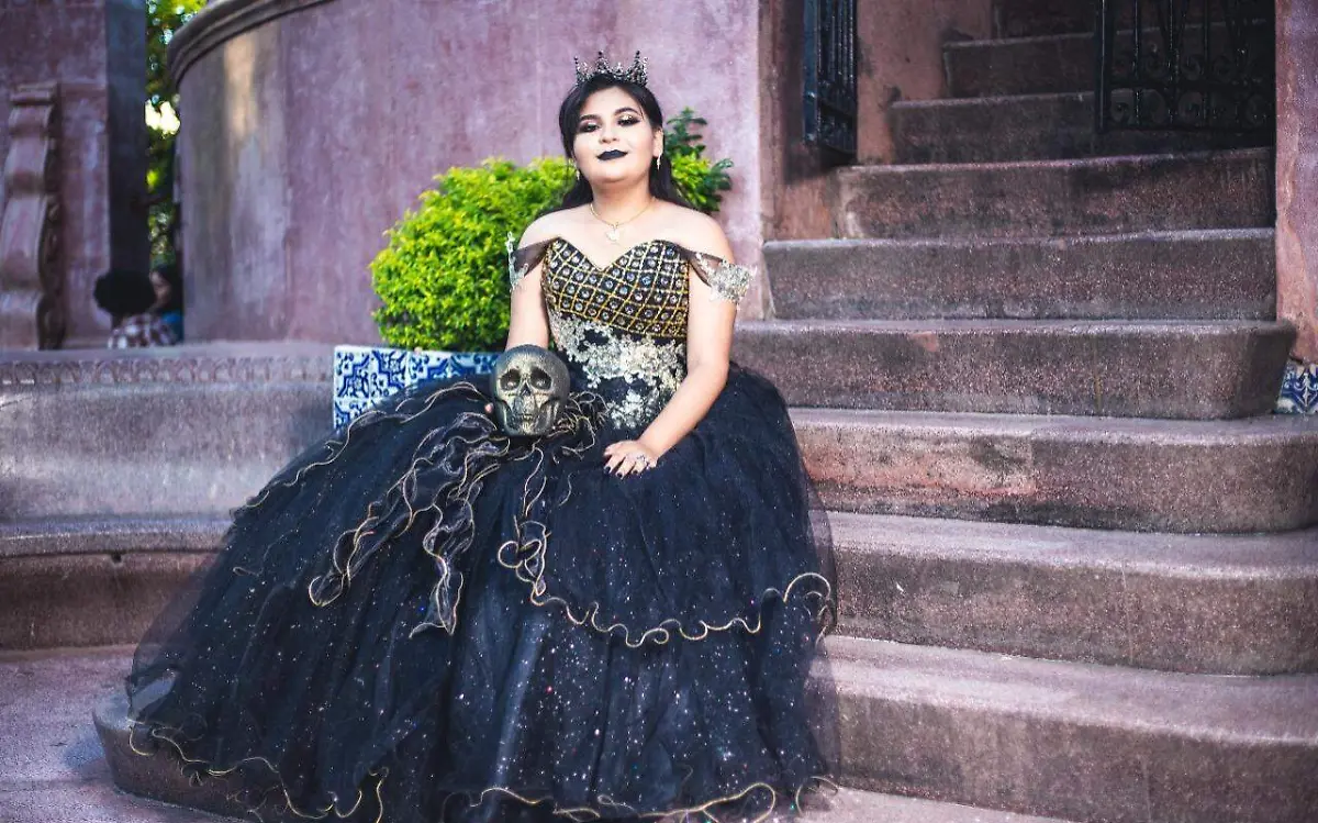 Celebra XV años con temática de Piratas del Caribe y brujas 