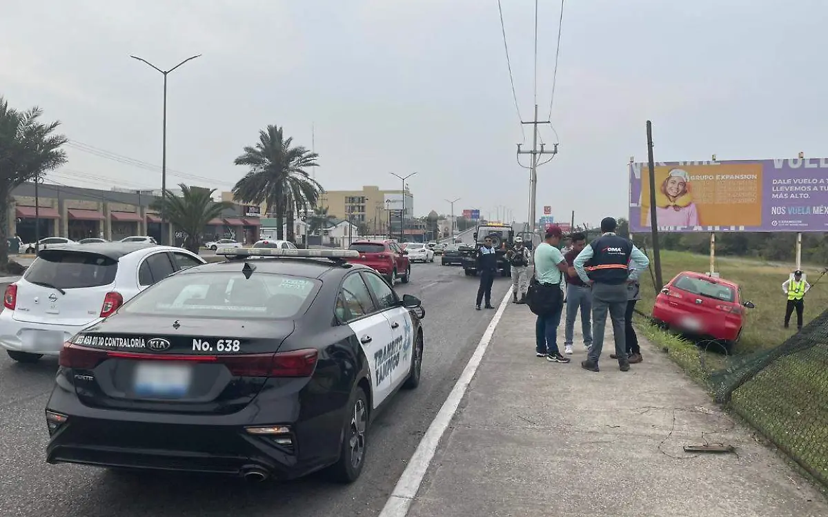 Conductor se lleva mallacorla del aeropuerto de Tampico 