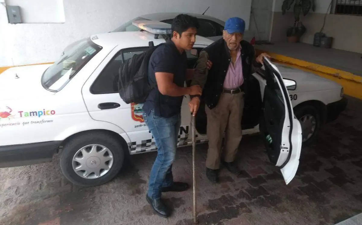 Tránsitos no sólo resguardan, también auxilian