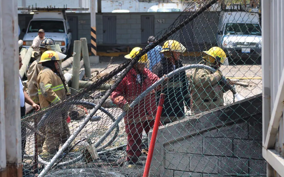 bomberos sofocan incendio de telmex