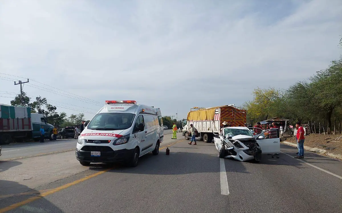Choque en carretera Tampico-Mante deja un muerto y dos lesionados 