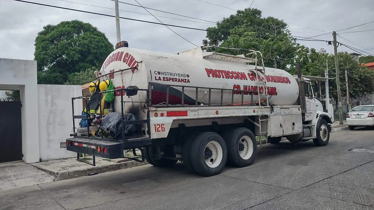 Incendio en una vivienda de la colonia Delfino Reséndiz arrojó elevados daños materiales  Juan Hernández (1)