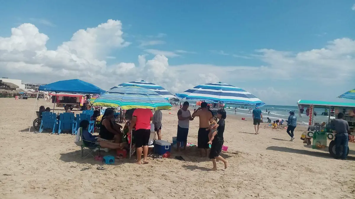 Playa Miramar en el Día del Padre Mario Cruces (1)
