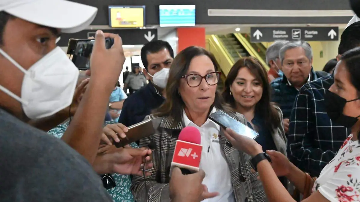 La secretaria de energía, Rocío Nahle, se negó a dar entrevistas a su arribo a Tampico