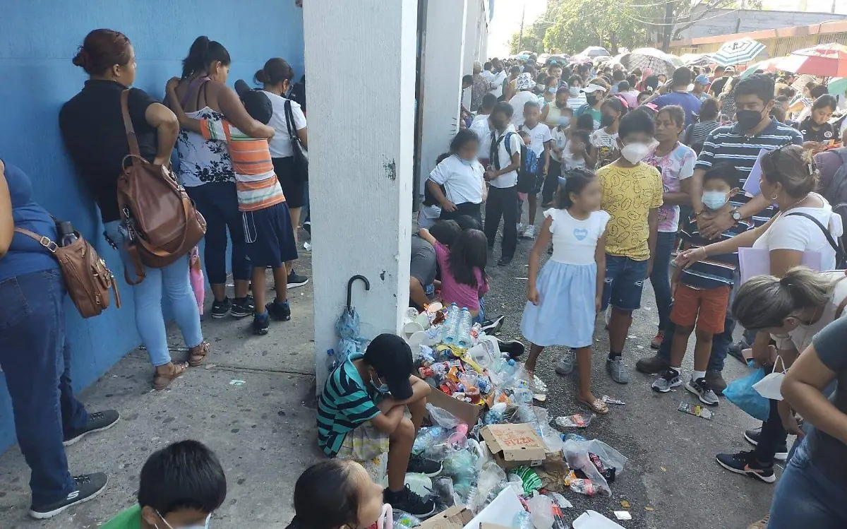 Convierten en basurero inmediaciones del auditorio de Tampico Mario Cruces (1)