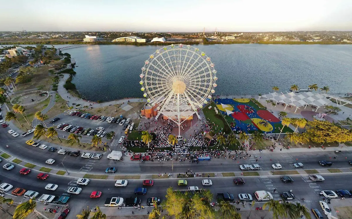 La inauguración de la rueda de la fortuna pasará a la historia en Tampico José Luis Tapia (3)