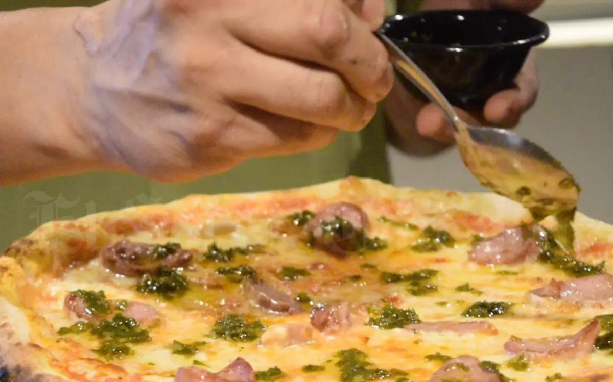 PIZZA