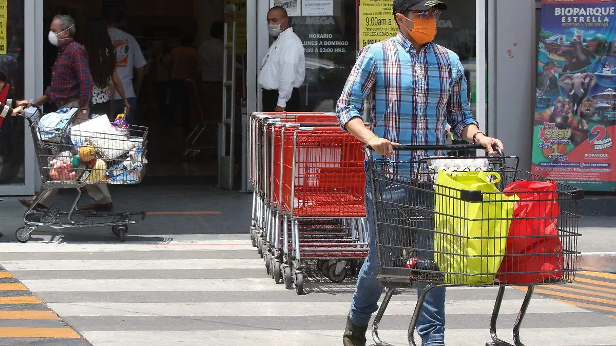 Las alzas a los precios son imparables, cada vez alcanza para comprar menos cosas en el supermercado