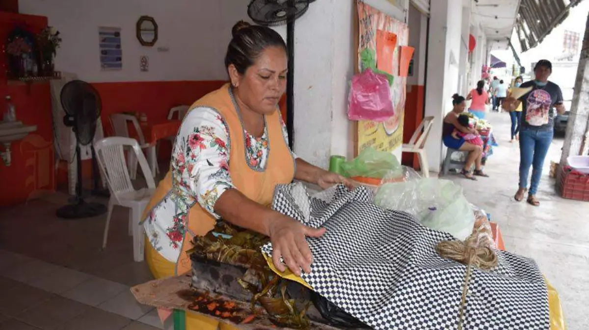 En la región de la huasteca todavía se utilizan hornos de barro para elaborar el delicioso zacahuil 