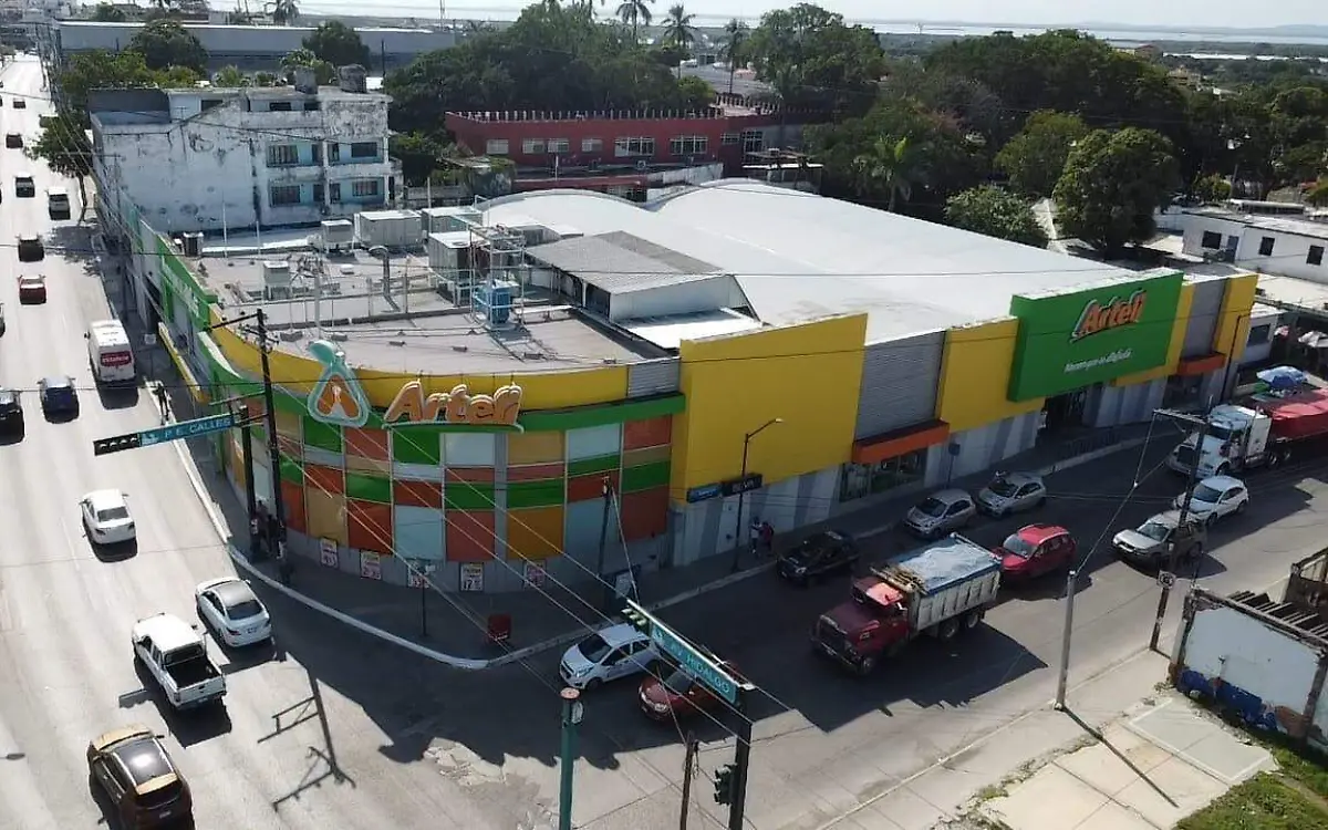 En 1978 fue cuando Arturo Elizondo logró concretar la apertura de la primera tienda Arteli en Tampico y que a la fecha permanece en operaciones, se ubica sobre la avenida Hidalgo y Elías Calles