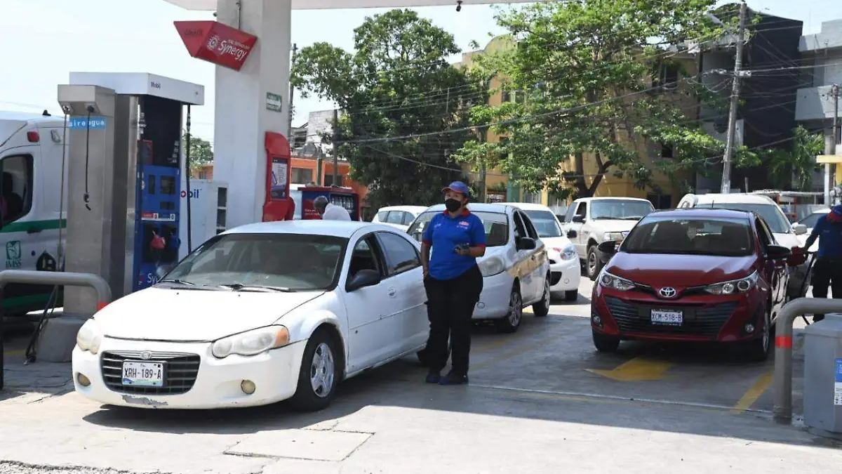 Gasolina y más impuestos para 2023