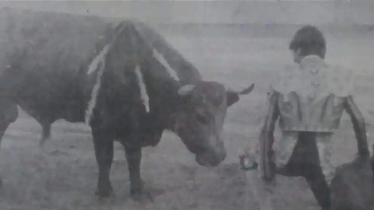 Miguel Espinosa toreando esa tarde del 16 de Abril de 1989