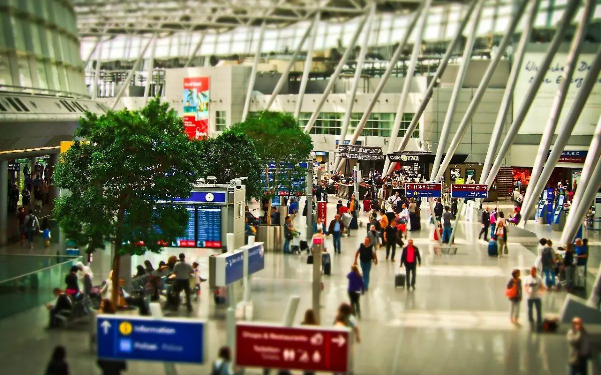 Aerolíneas no pueden cobrar extra por equipaje de mano: Profeco