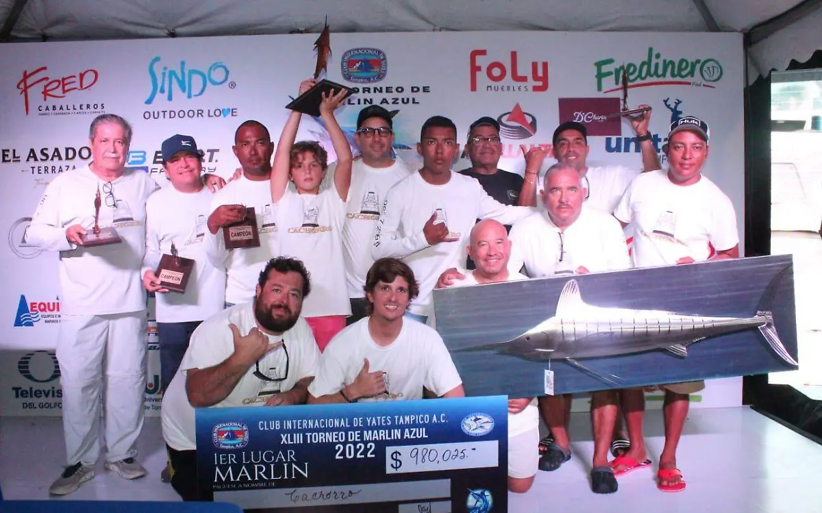Lorenzo Derbez Jr. Campeón sin corona en el 43 Torneo de Pesca "Marlin Azul"