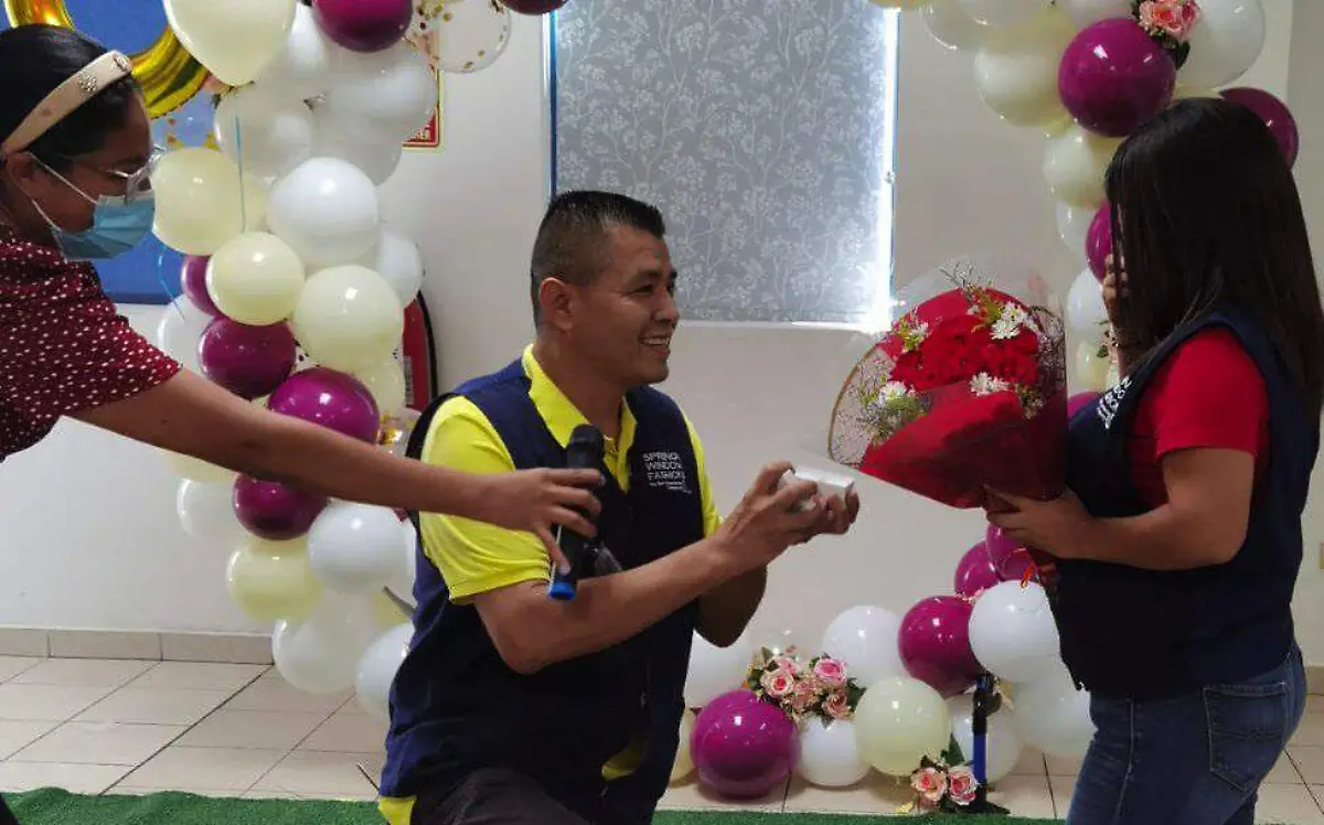 Propuestas de matrimonio en maquiladoras de Reynosa, ¿una nueva tendencia?