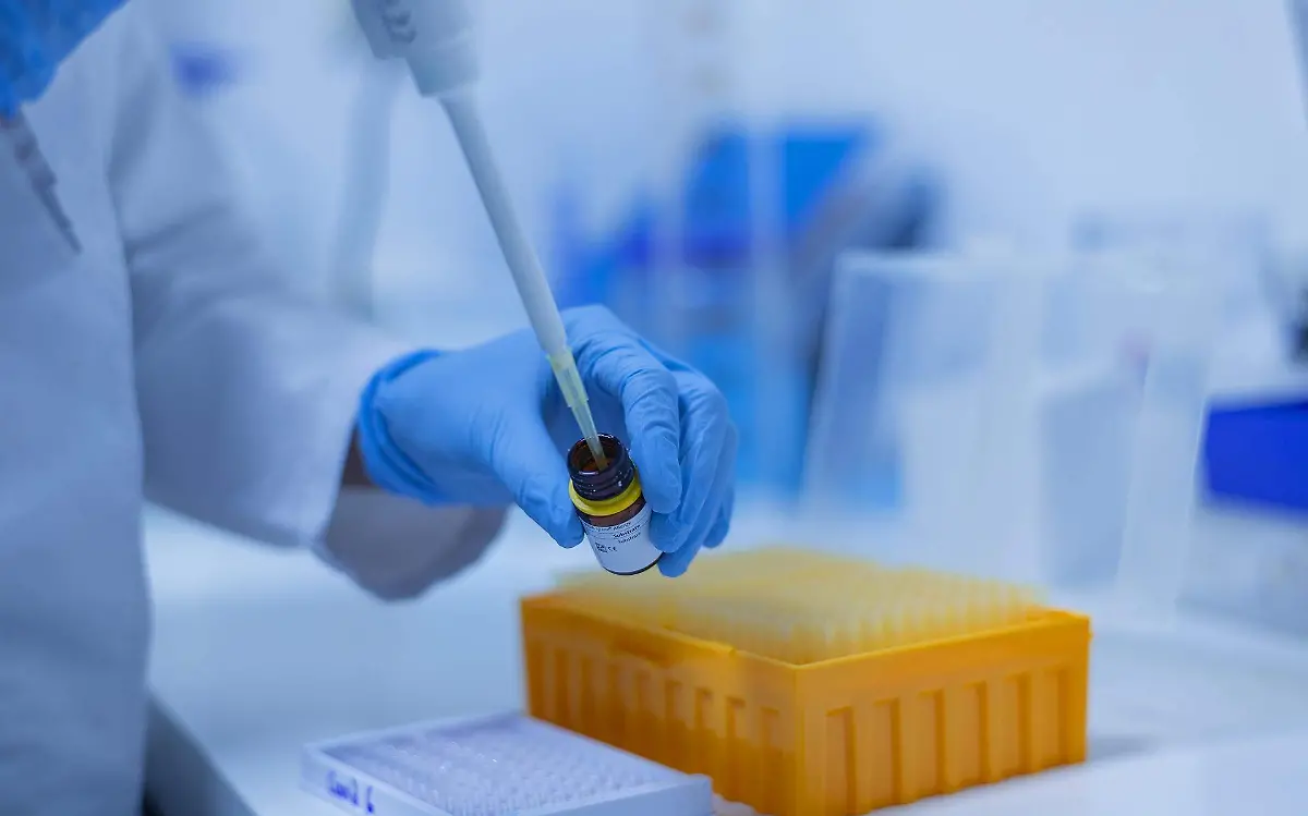 laboratory-g9da71ee20_1920