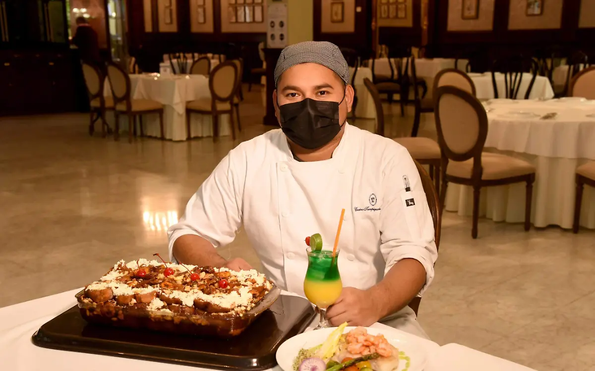 En estos días de Cuaresma el rey de los postres sin duda es la capirotada, en cada cucharada representa una explosión de sabor que hace una verdadera fiesta a los sentidos