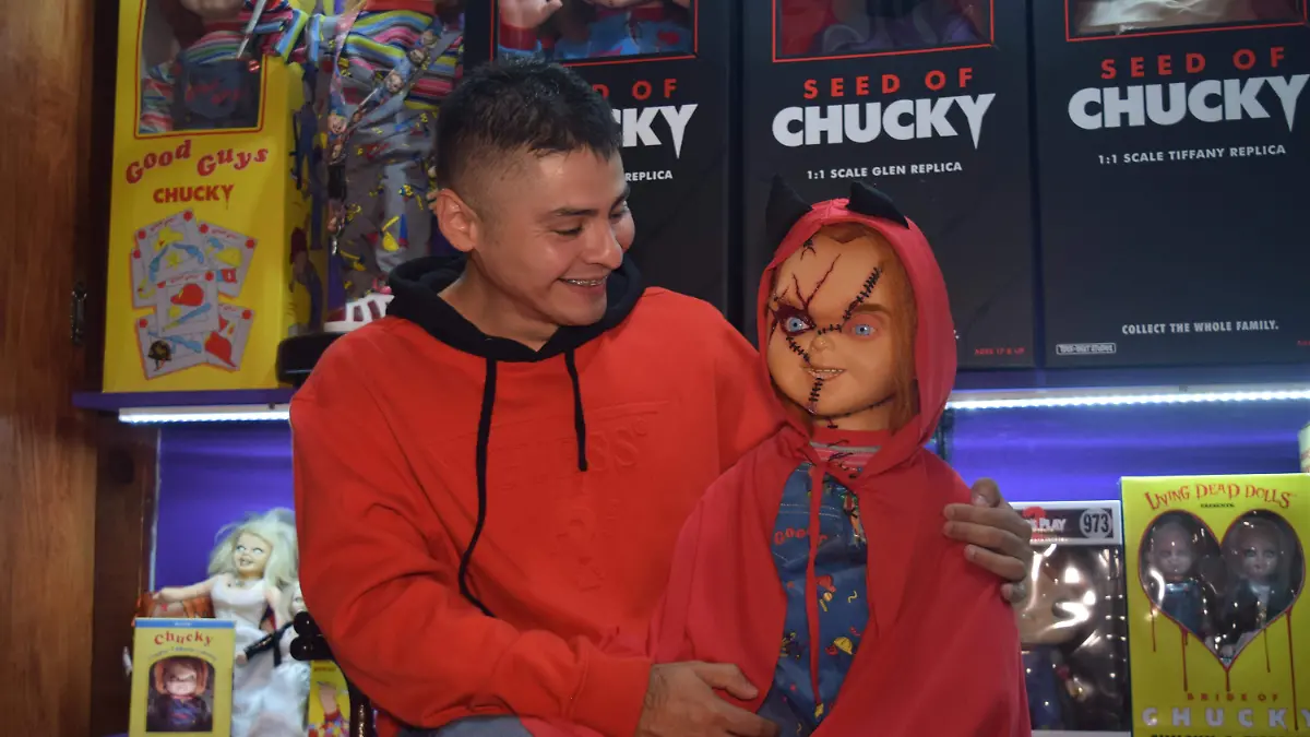 SU MUÑECO FAVORITO