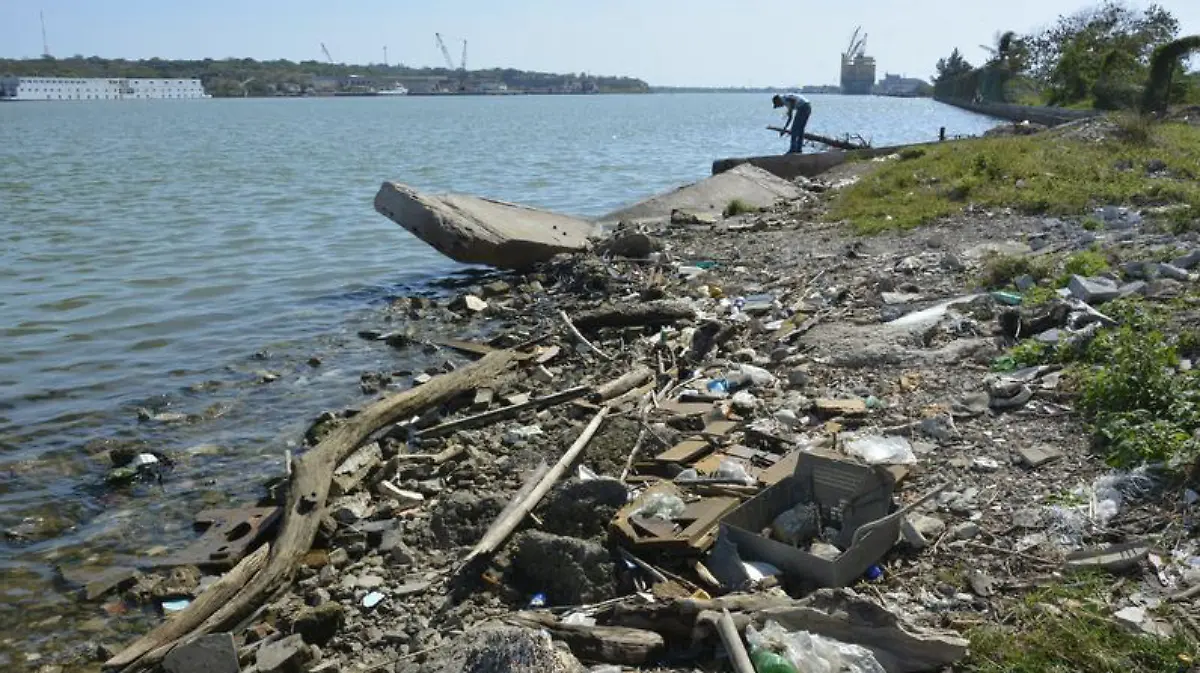 Captura de Pantalla 2019-06-08 a la(s) 23.15.34