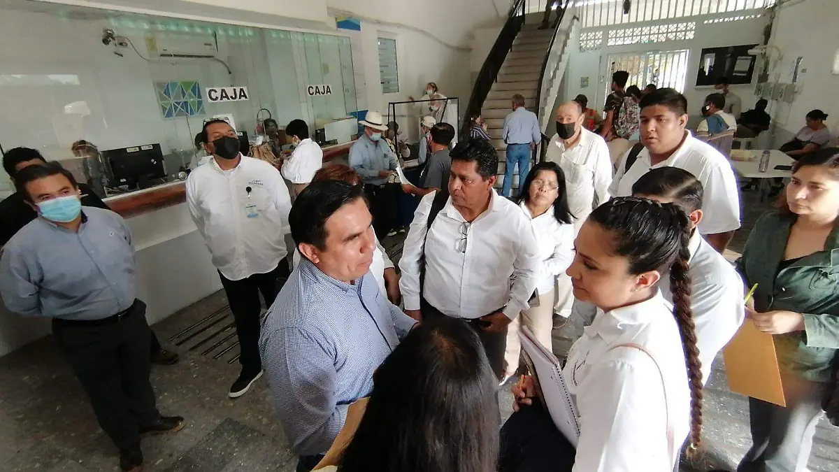 Personal de la Contraloría Estatal de Tamaulipas arribó la mañana de este lunes a las oficinas de la Comapa Zona Conurbada (en Tampico) para realizar una sorpresiva auditoría
