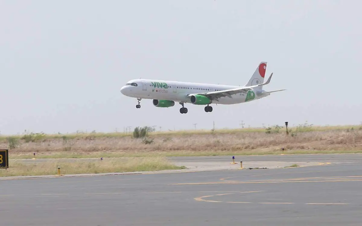 Cupo lleno en el vuelo inaugural Nuevo Laredo-Ciudad de México