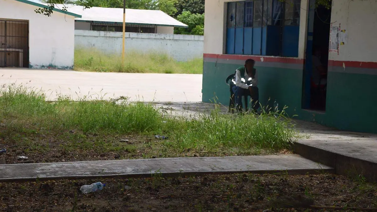  Escuelas no están aptas para regresar a clases presenciales.1