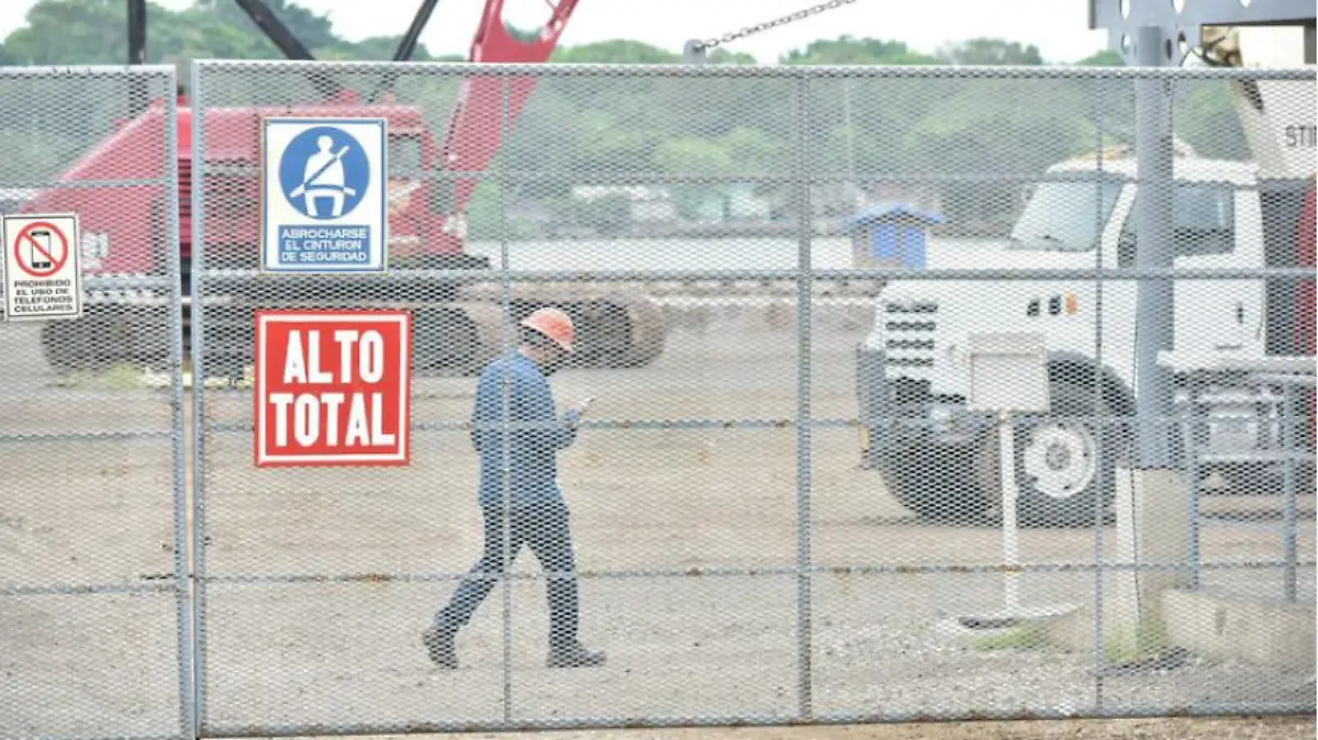 Trabajadores de plataformas petroleras estan sin trabajo 