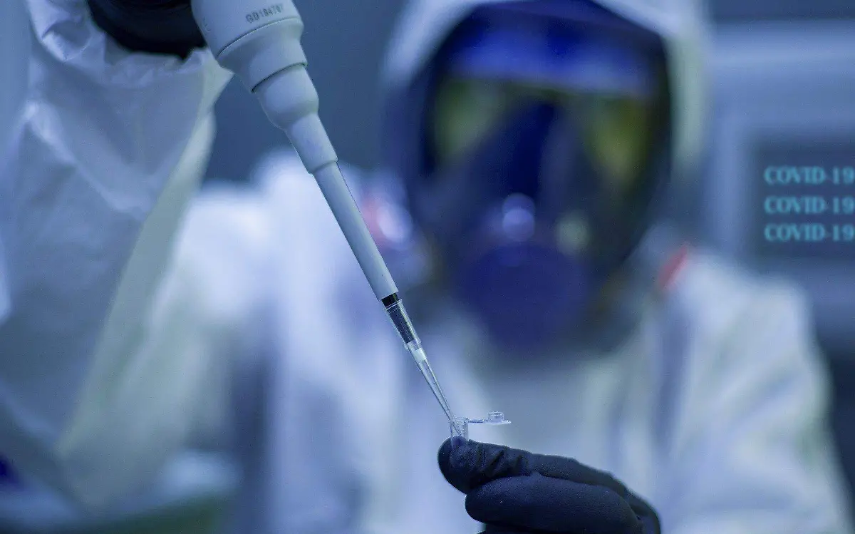 laboratory-gff0a20799_1920