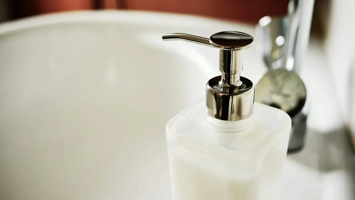 soap-dispenser-gb66ae5e5c_1920