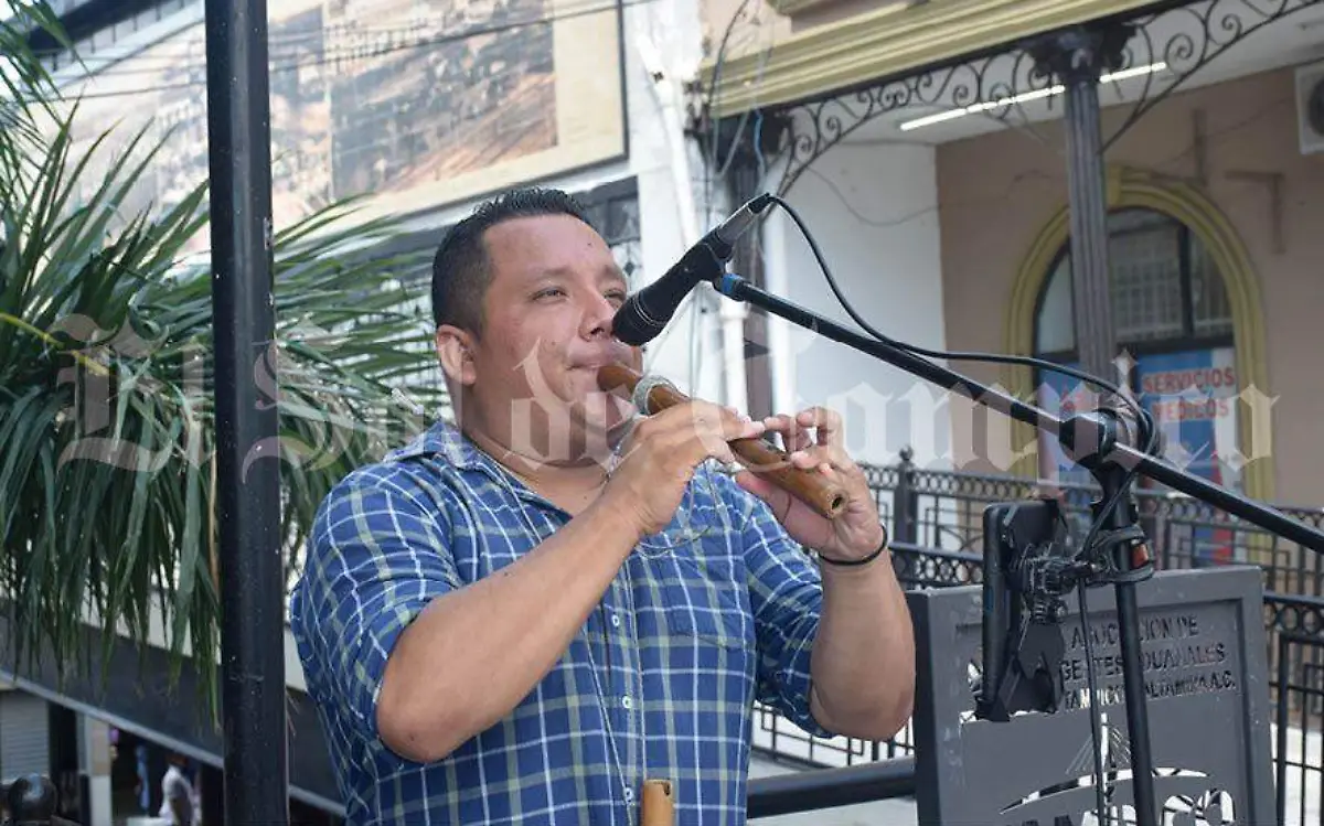 IVÁN WONG