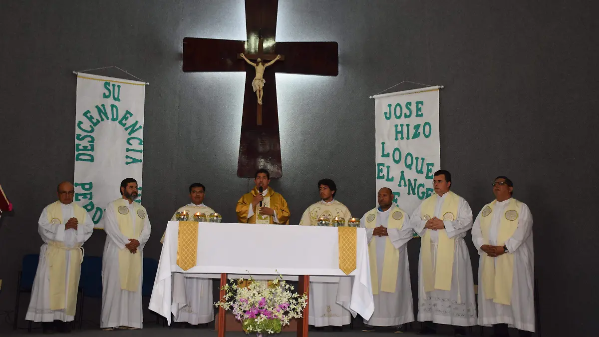 SEMINARIO (17)