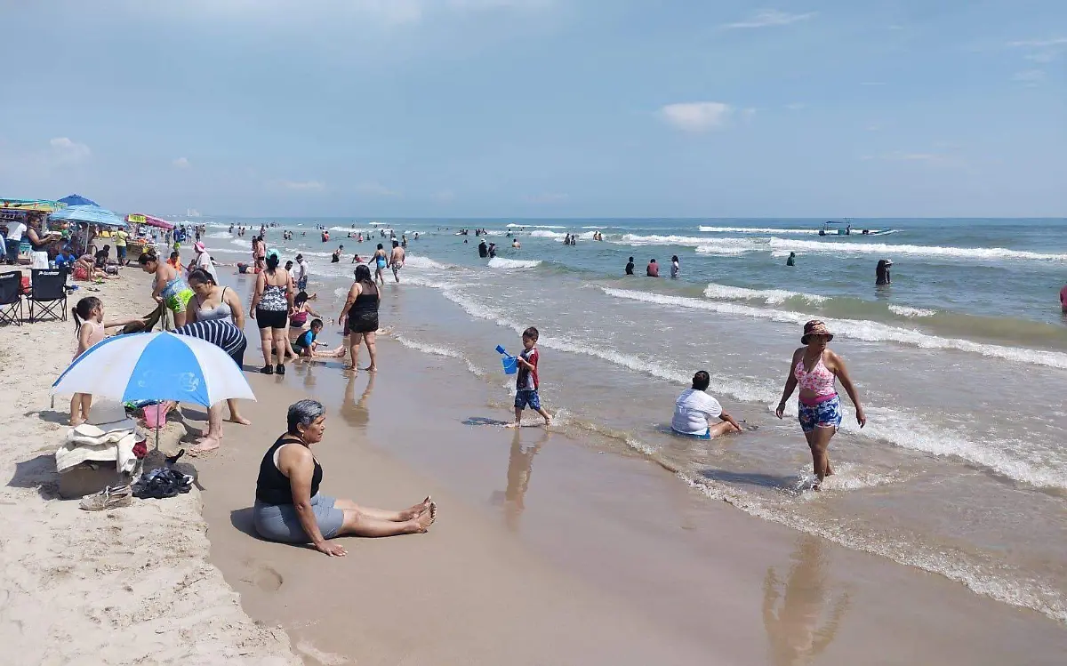 Gran afluencia recibe playa Miramar en el último fin de semana de vacaciones de verano 