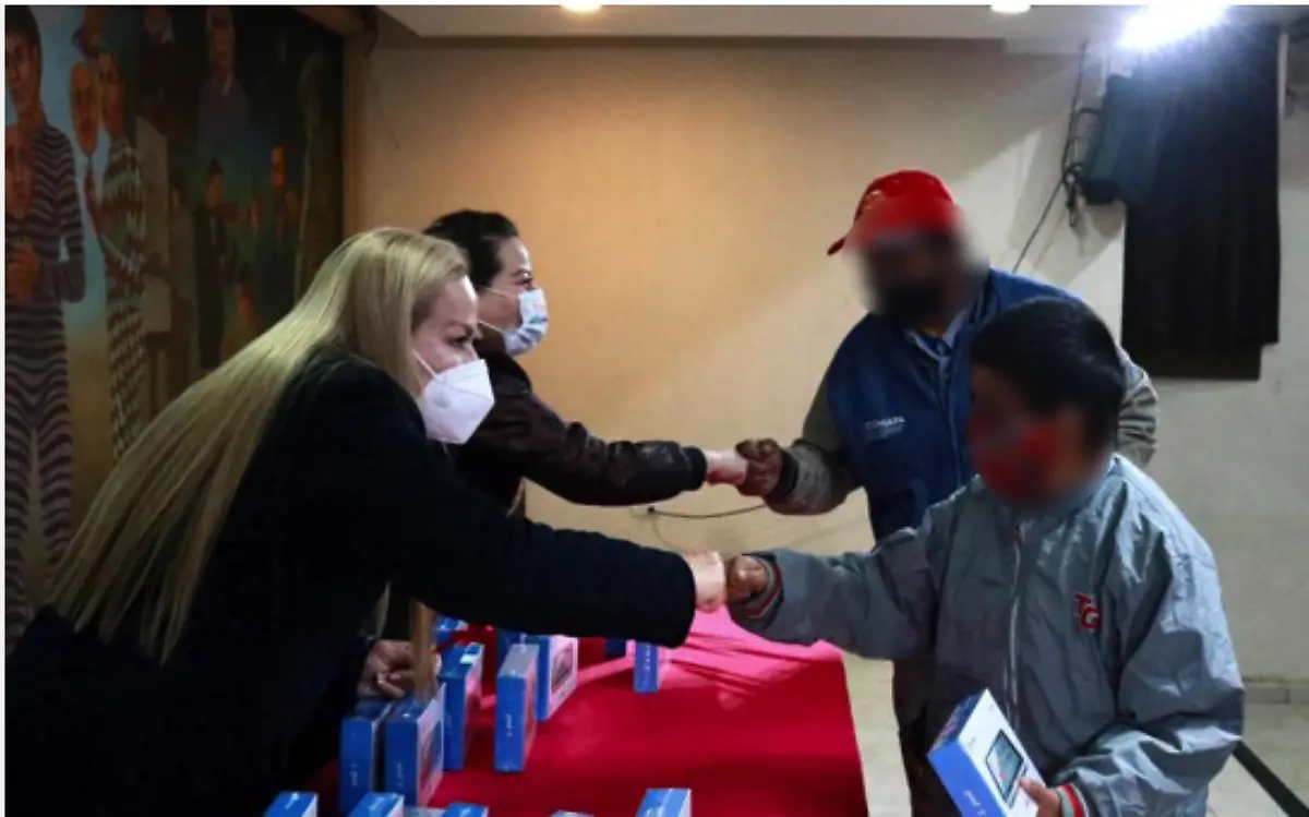 Captura de pantalla 2021-02-17 a la(s) 23.53.46