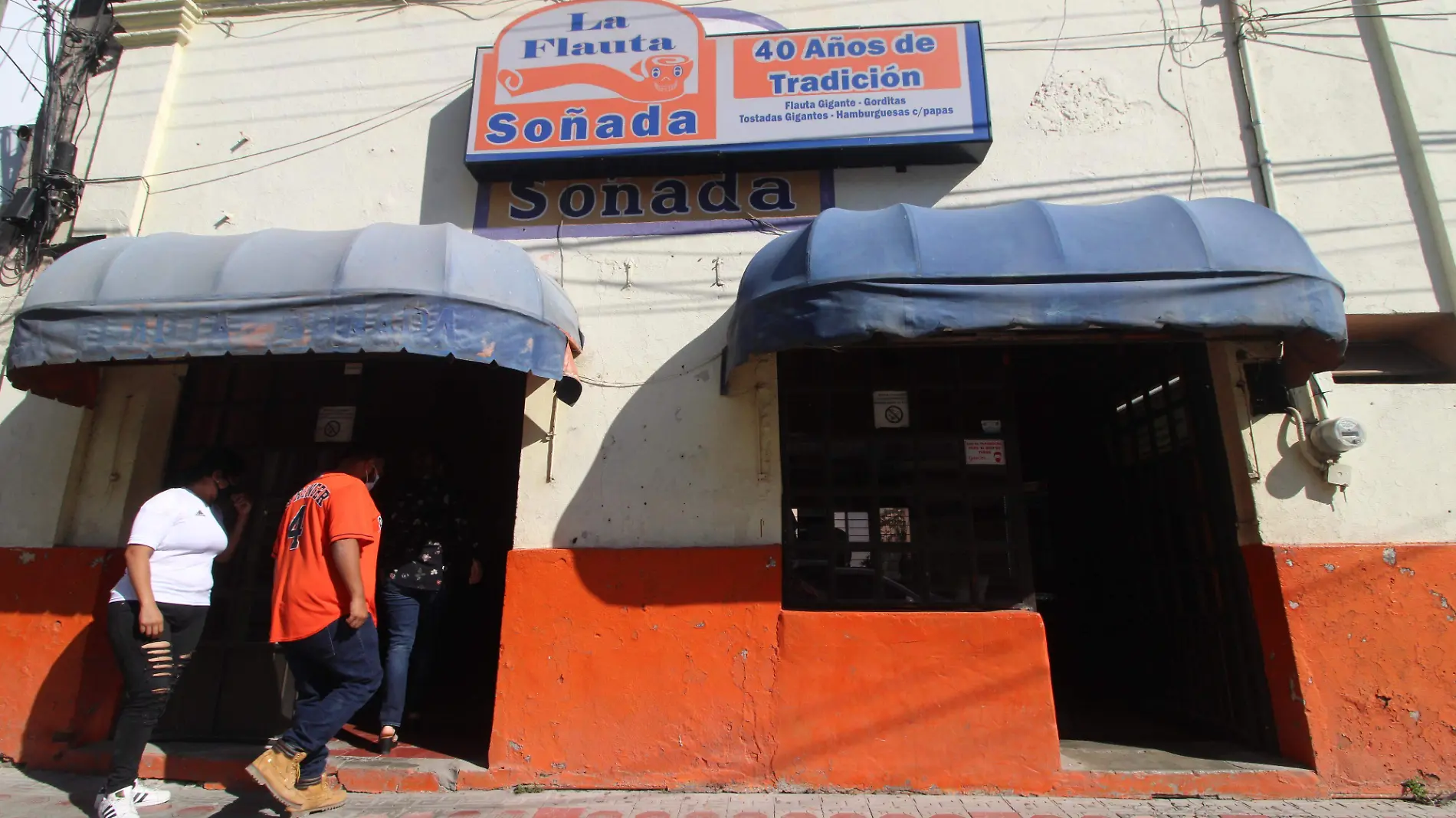 Hoy Aderezo comparte la historia de “La flauta soñada”, el establecimiento ubicado en el centro de la ciudad que es atendido por Doña Luz María Martínez quien elabora este platillo y explica su creación