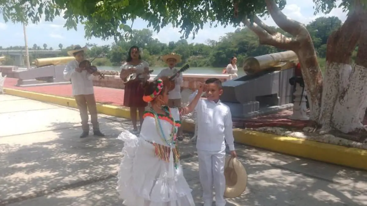 Captura de pantalla 2019-08-07 a la(s) 23.29.19